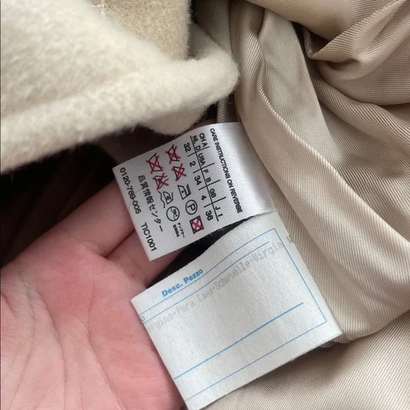 MaxMara Madame Ivory/Beige 100% Wool Coat - Picture 2 of 12